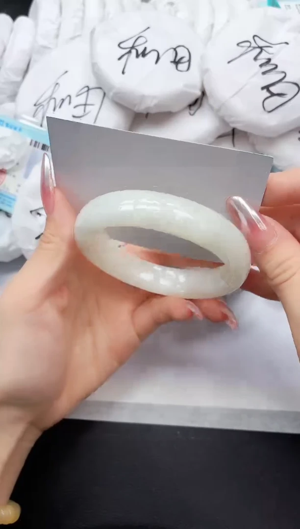 和田玉手镯未镶嵌13K31-63