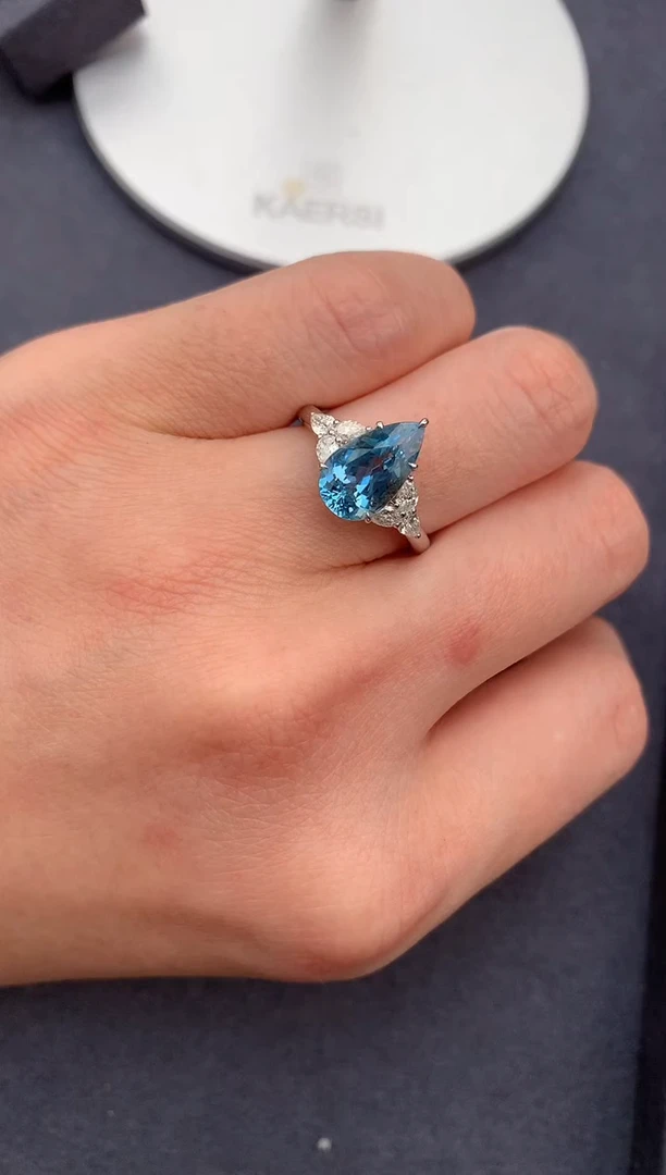 【闪购商品】海蓝宝石戒指18K金镶嵌1.9ct海蓝宝石戒指