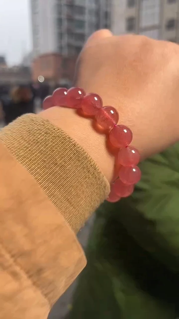 【闪购商品】石英质玉手链未镶嵌天然草莓晶手串多样性发一12mm