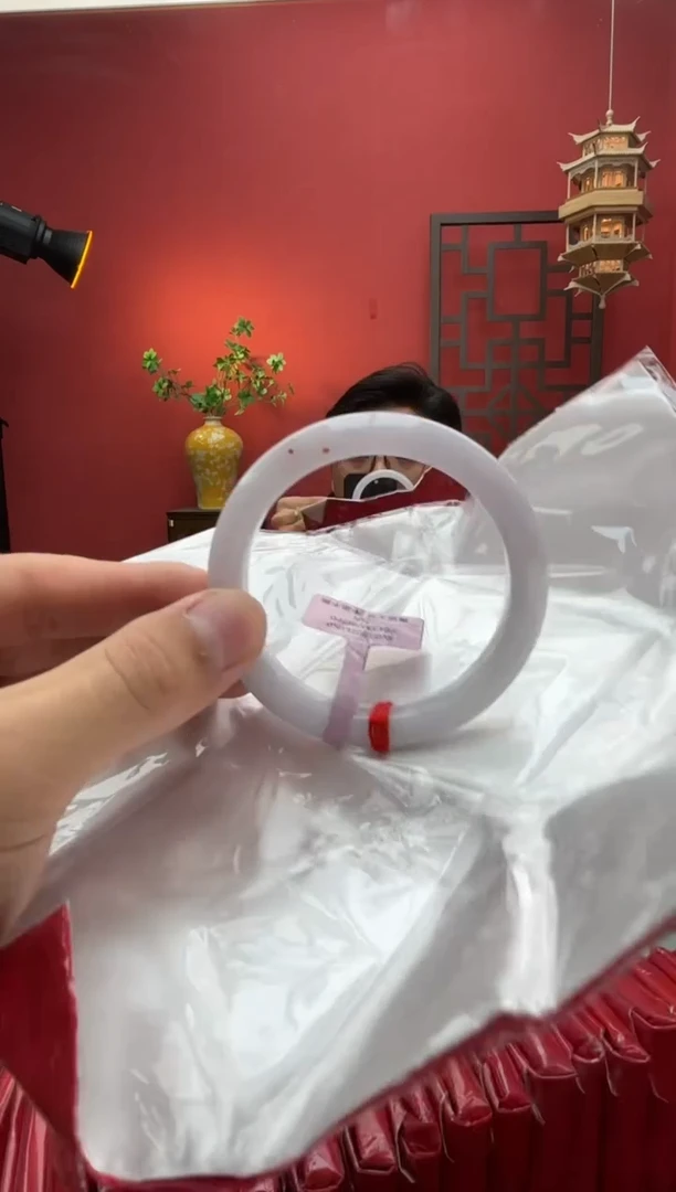 未镶嵌手镯翡翠翡翠手镯2