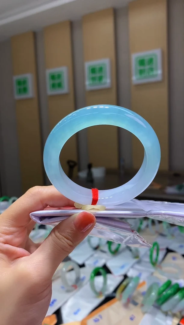 未镶嵌手镯翡翠-Q344 圈口53 全款23.8万 定金5000