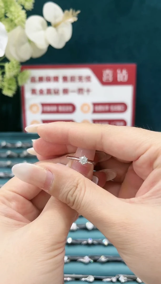 耳饰18K金镶嵌钻石30分ijvs/14圈