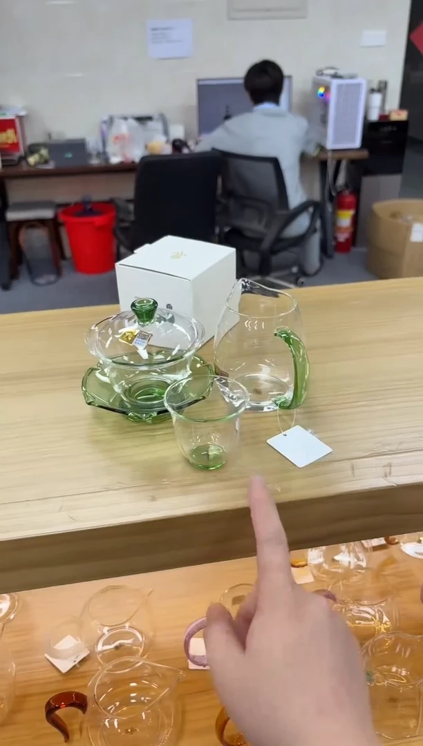 禾器荷叶湖绿+禾器澄然+韵杯一个装湖绿色