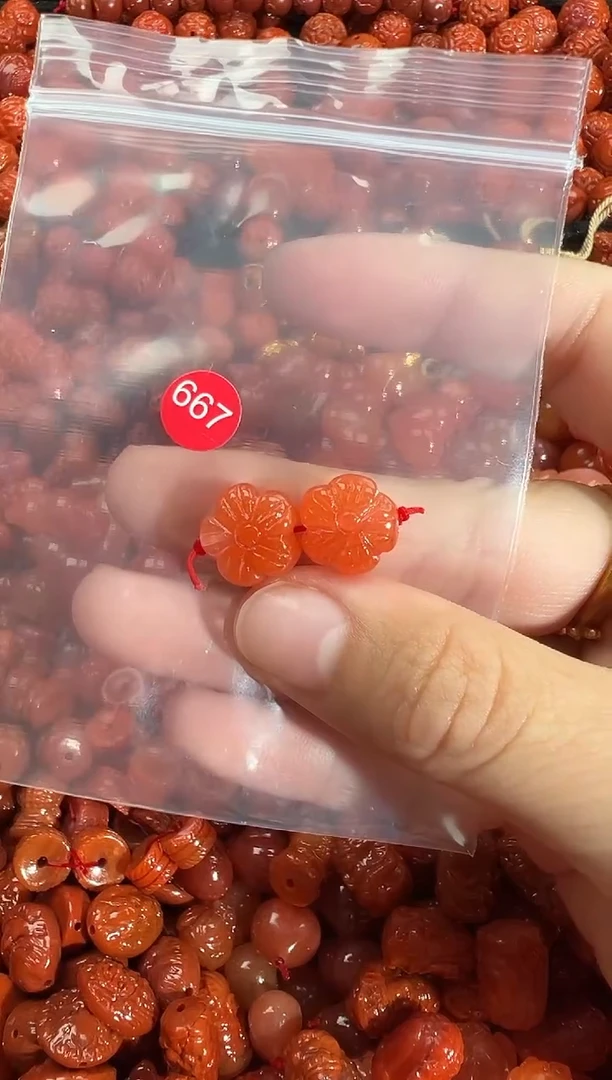 颈饰未镶嵌南红玛瑙11