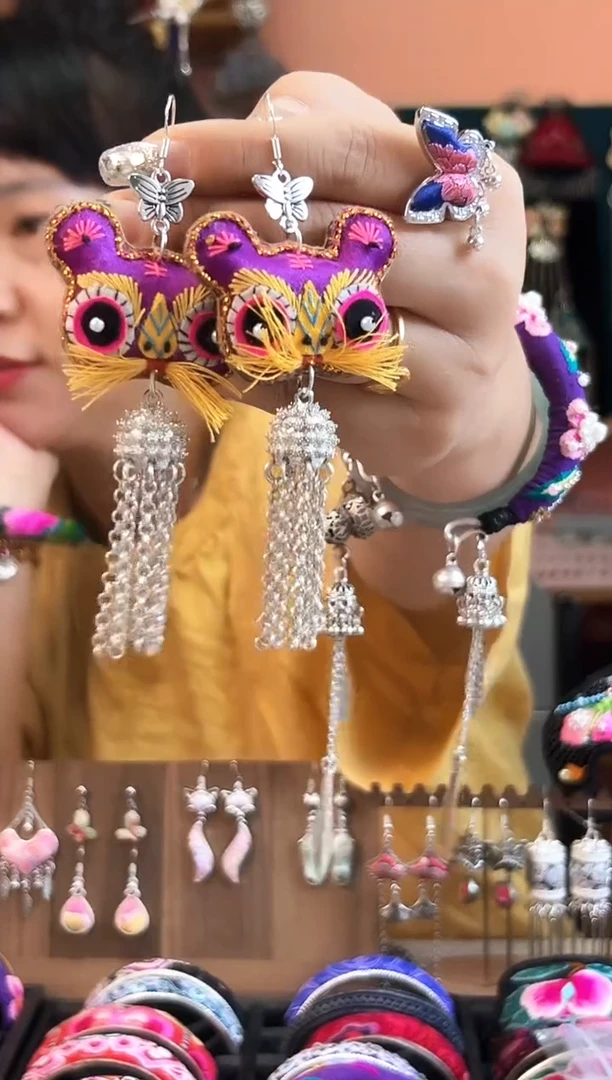 织绣冰*艺枝独绣老绣饰品110