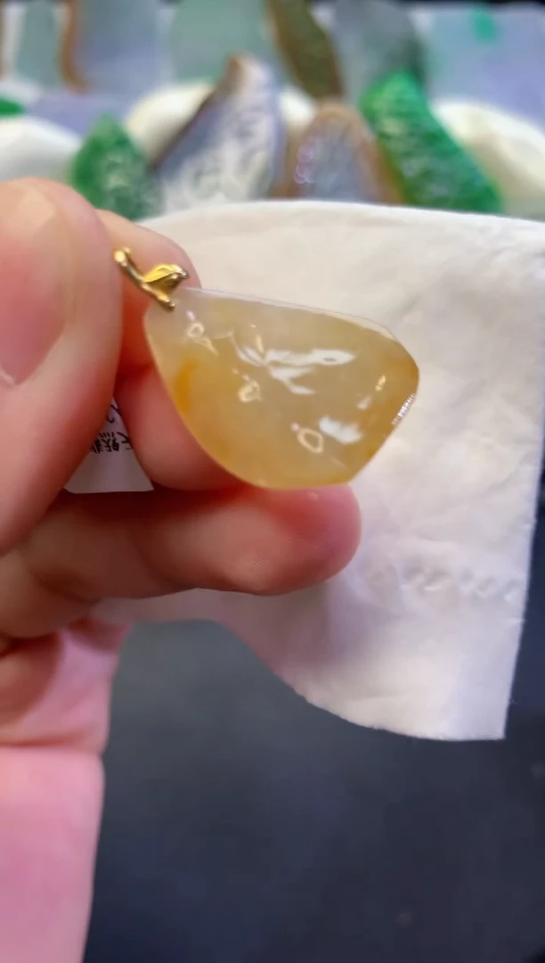 翡翠18K金镶嵌吊坠(不含链)6341