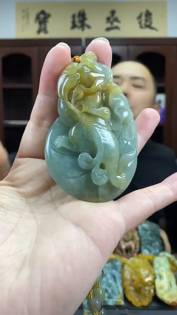 未镶嵌蛇纹石玉挂件【俊成珠宝】