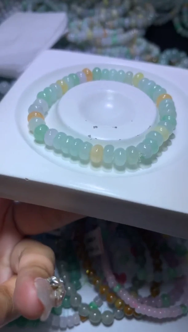 翡翠挂件未镶嵌兔*儿MJX048909