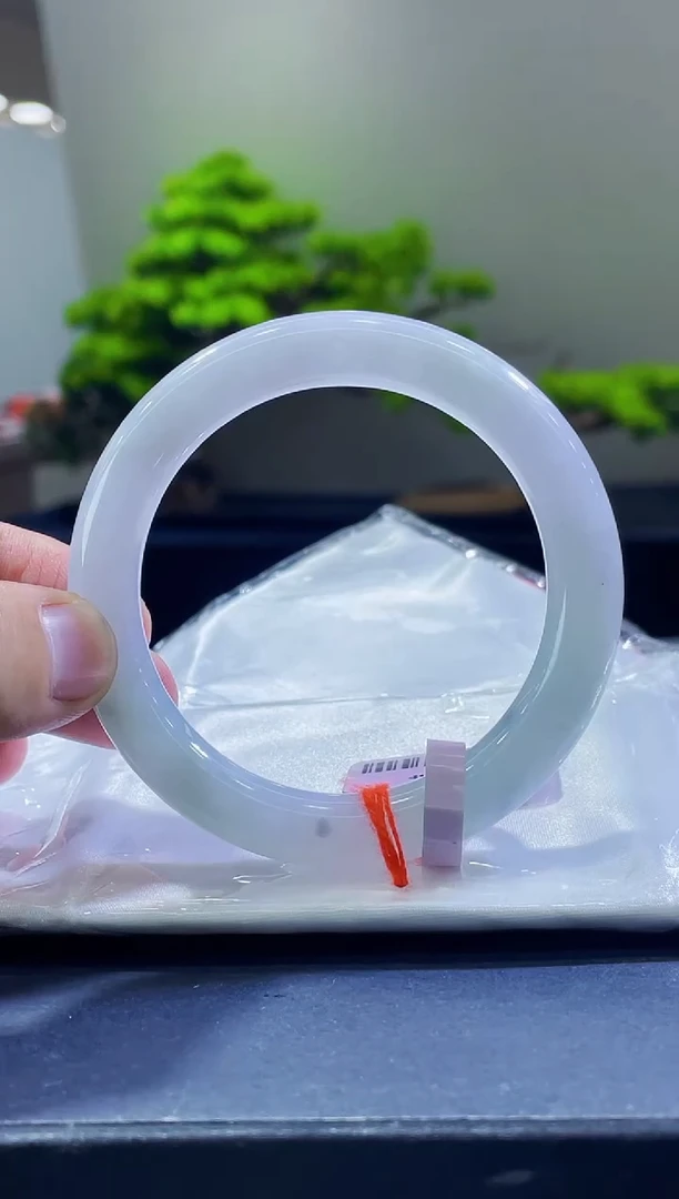 未镶嵌手镯翡翠18