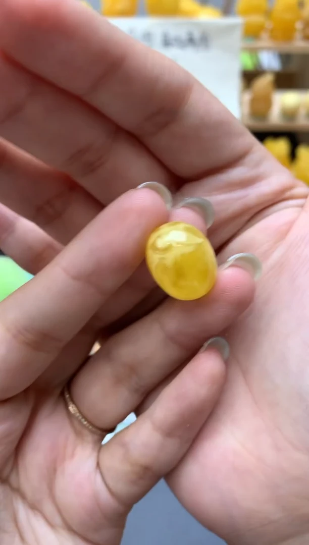 琥珀未镶嵌珠宝奇石075琥珀蜜蜡微瑕