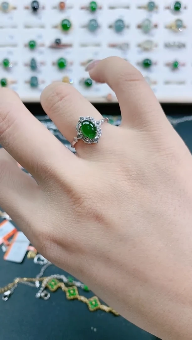 翡翠戒指银S925镶嵌天然翡翠