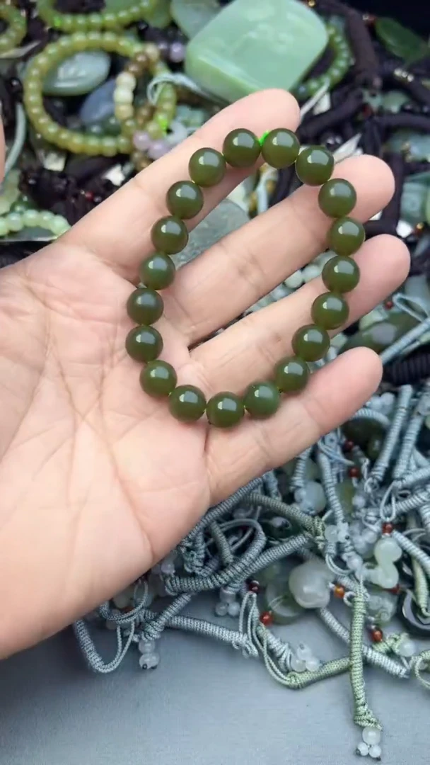 颈饰未镶嵌和田玉多样性发货     拍一发一