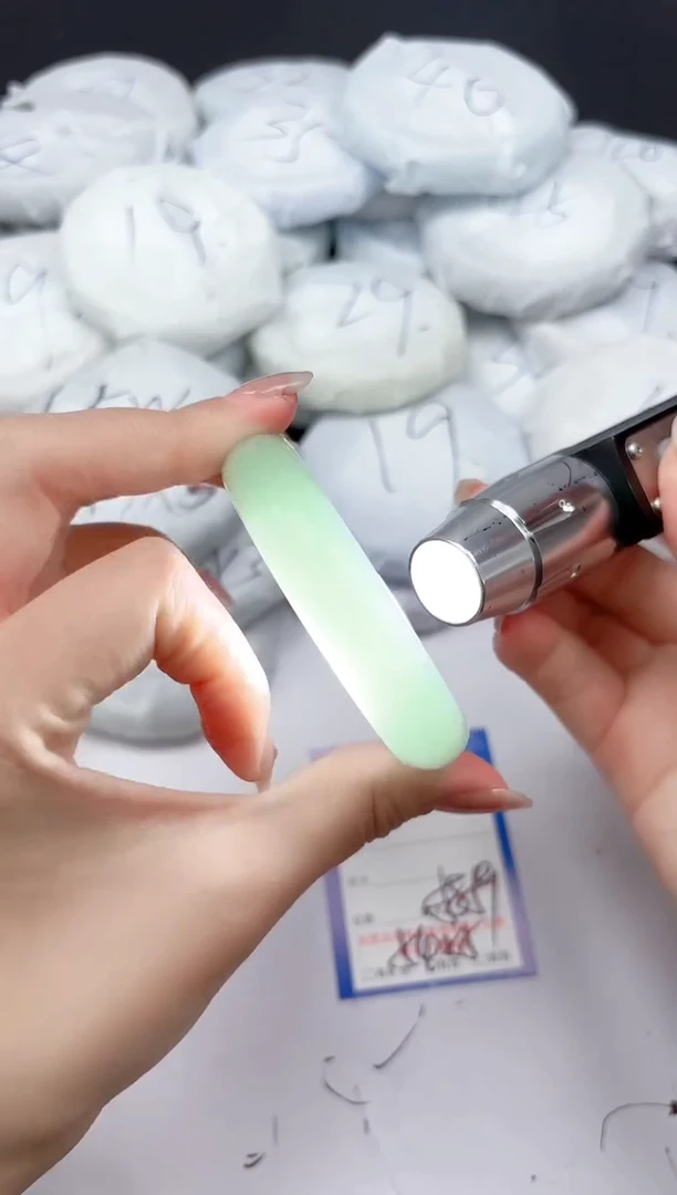 未镶嵌手镯石英质玉202/5455