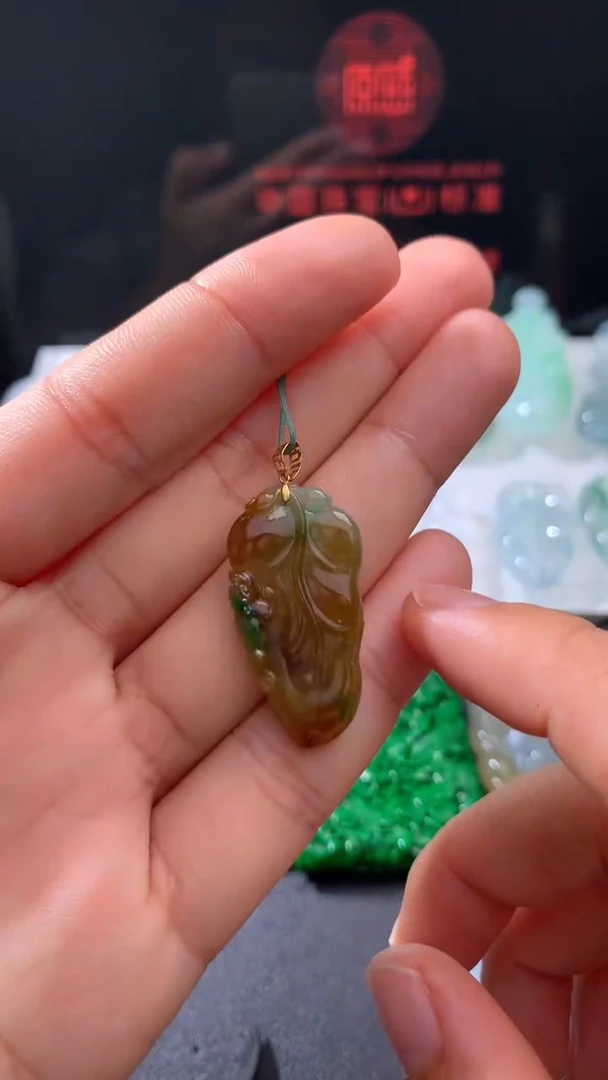 未镶嵌定制翡翠