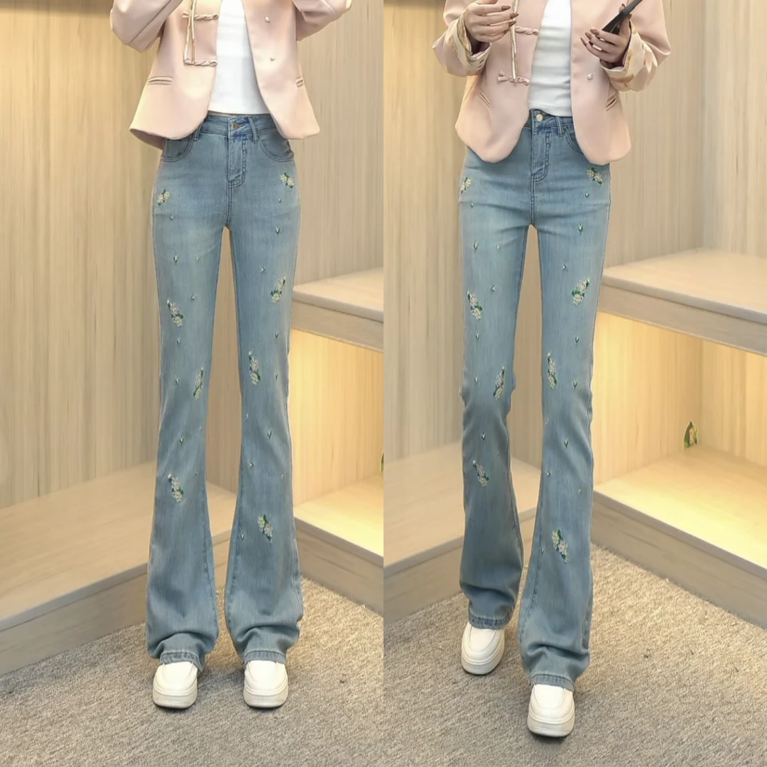 岚岚涵涵春季新款微弹女修身显瘦高腰新国风刺绣怀旧微喇牛仔裤