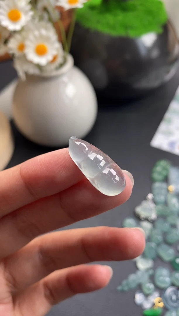散珠翡翠冰胶福豆