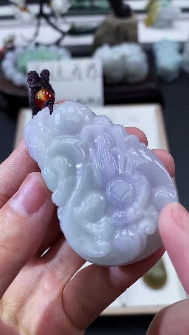 翡翠未镶嵌颈饰天然缅甸A货翡翠