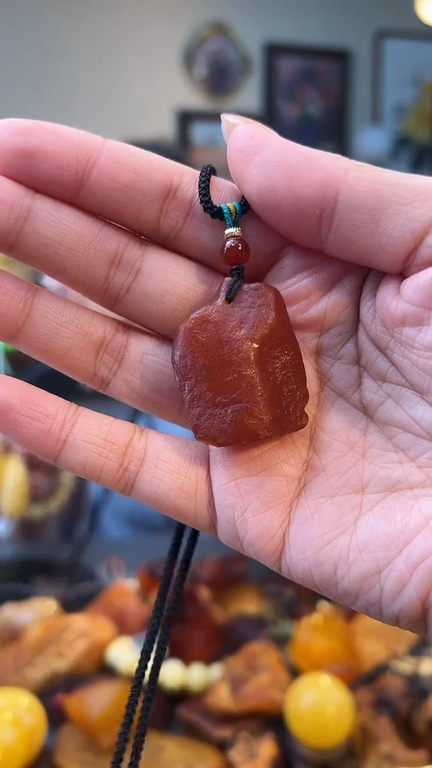 琥珀颈饰未镶嵌吊坠