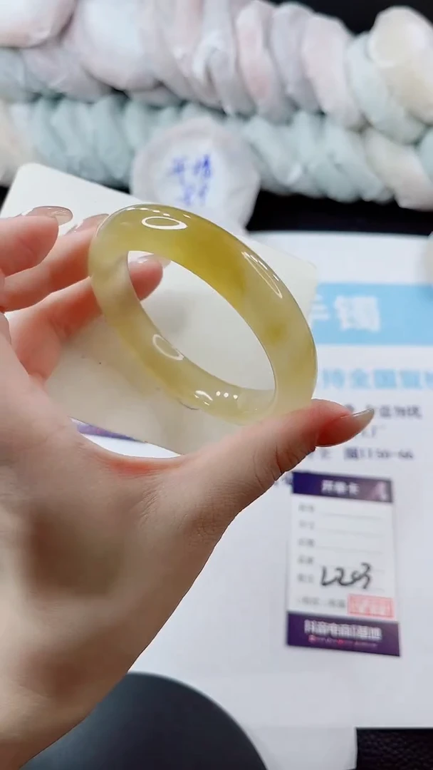 未镶嵌手镯石英质玉多样性发货L203