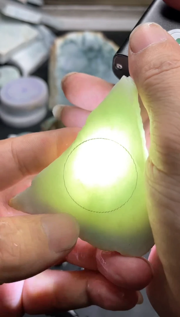 翡翠未镶嵌颈饰天然翡翠89