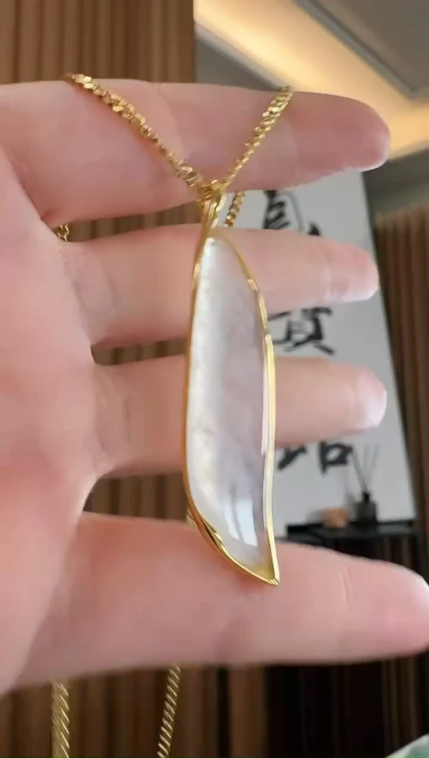 吊坠(不含链)18K金镶嵌翡翠吊坠
