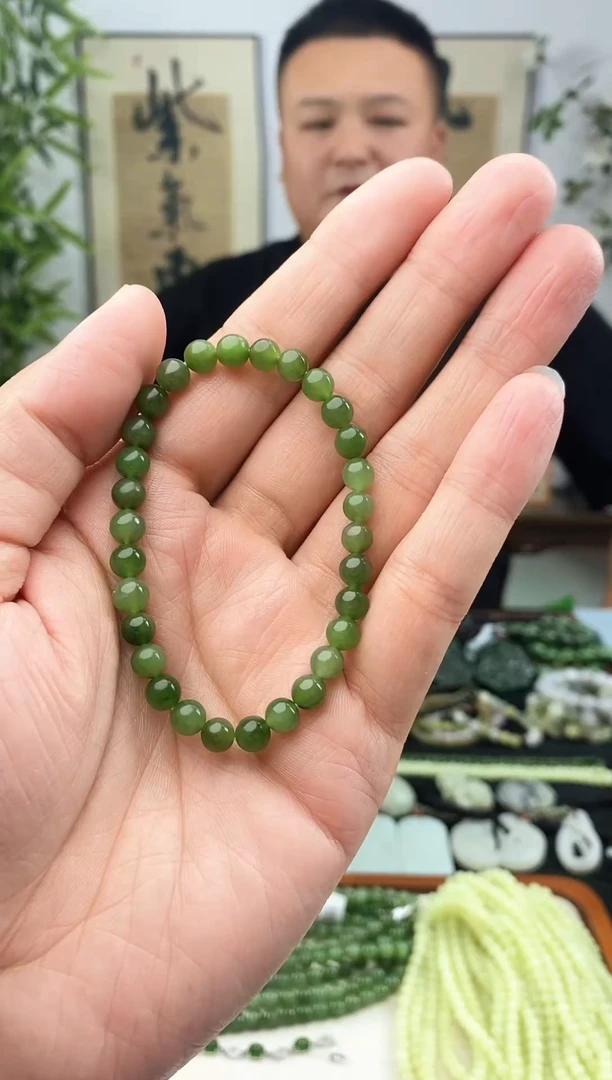 和田玉未镶嵌颈饰1