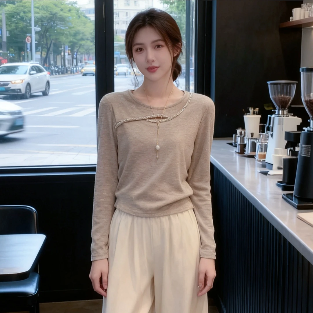 大码女装烫钻镂空捏褶收腰长袖t恤秋季新款胖mm显瘦内搭打底上衣