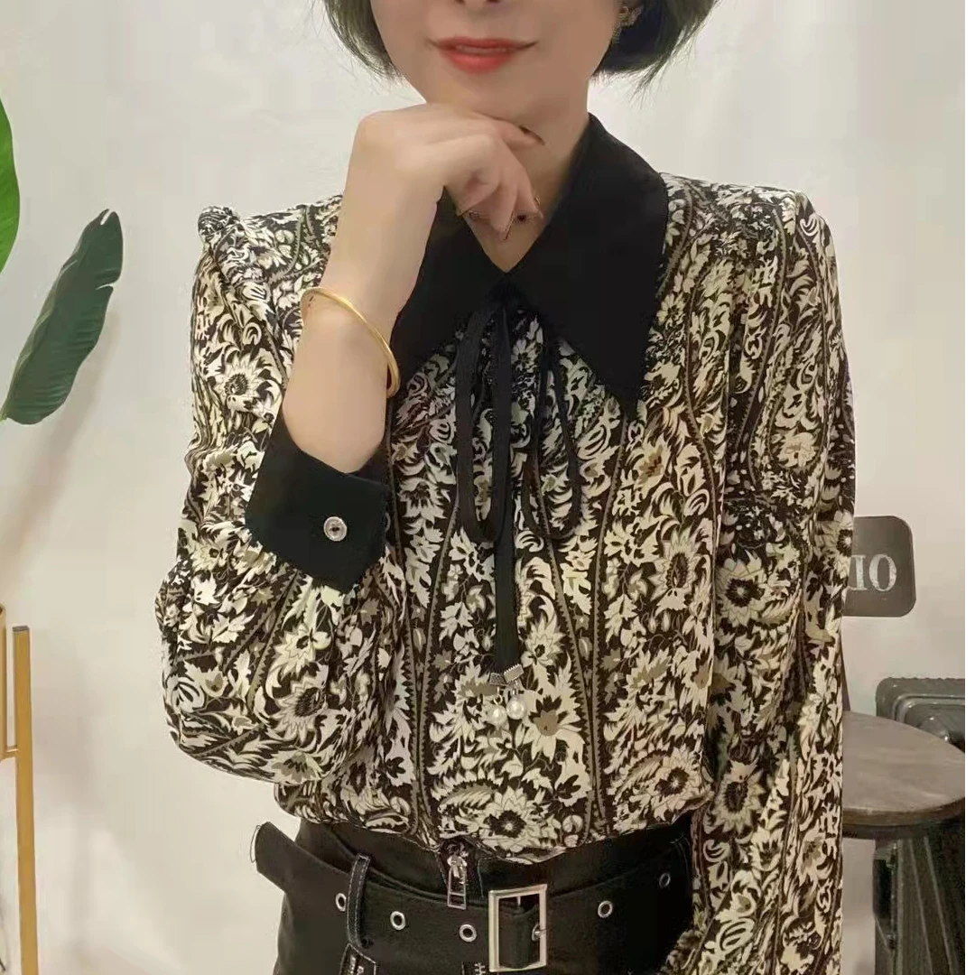 女士时尚小衫碎花气质长袖百搭8099