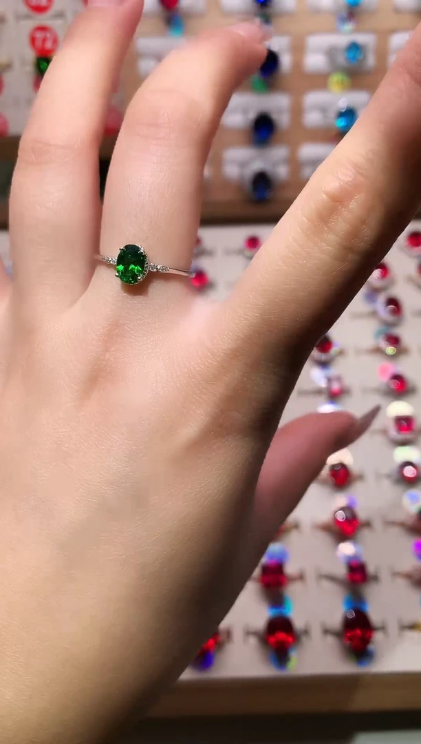 银S925镶嵌透辉石戒指5*7 银托