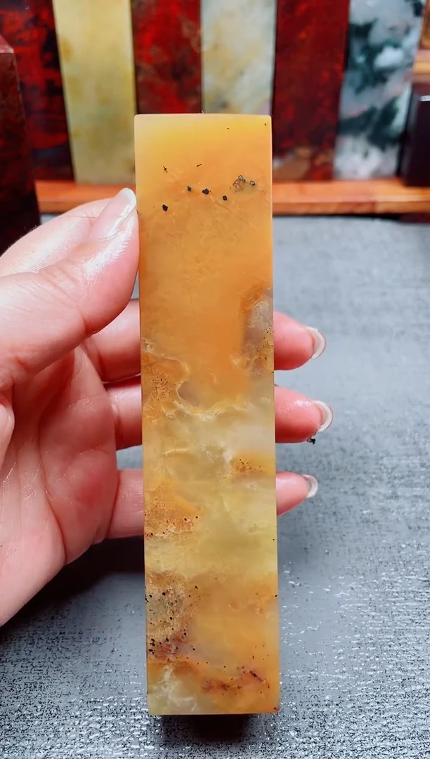 玉圆**货桂林鸡血玉素章