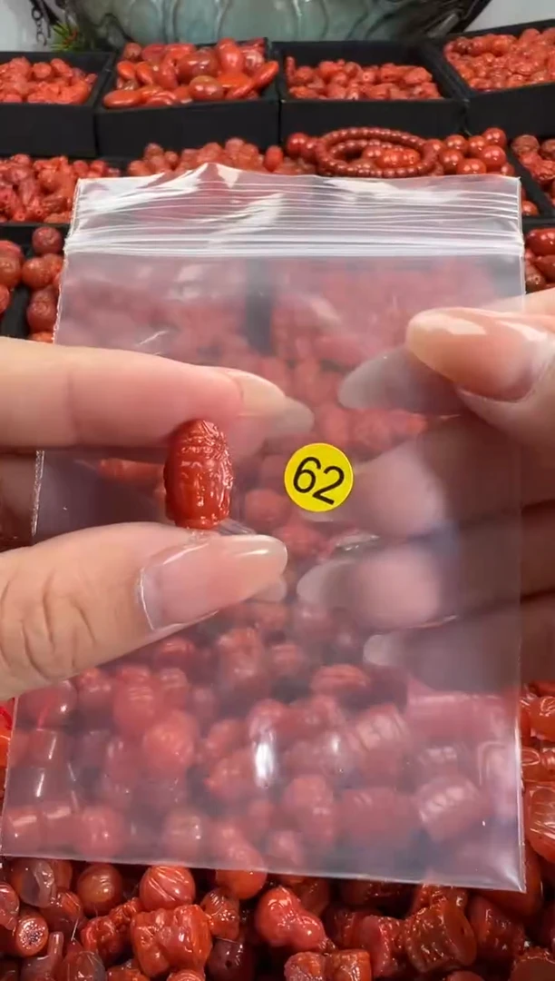 颈饰未镶嵌南红玛瑙1