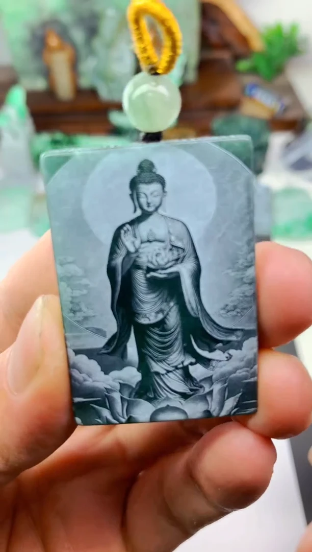 颈饰未镶嵌翡翠M**B挂件