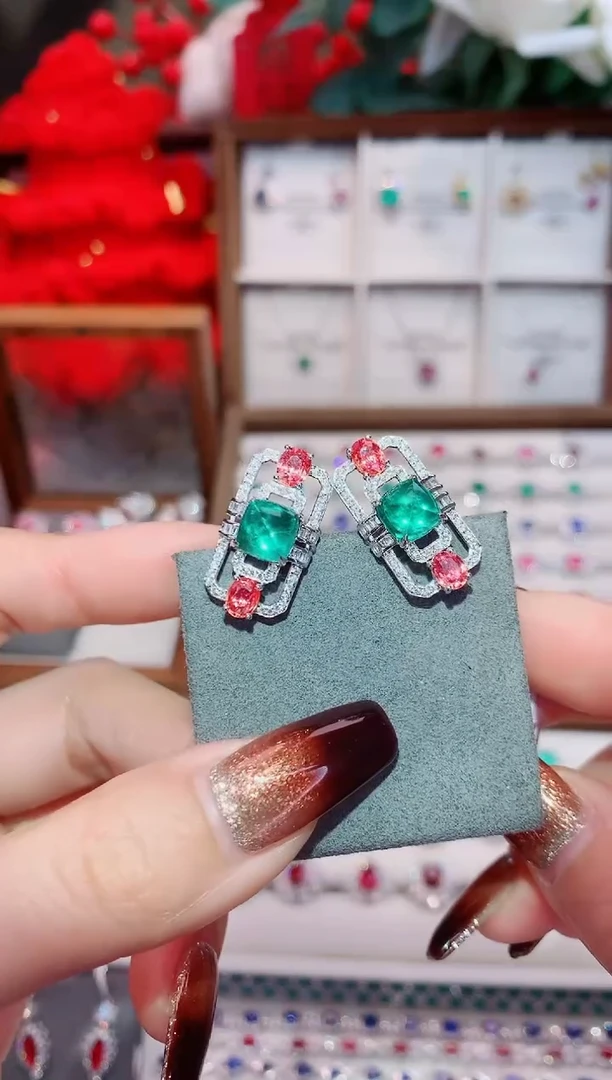 18K金镶嵌耳饰祖母绿3.22ct/天然宝石/七天无理由