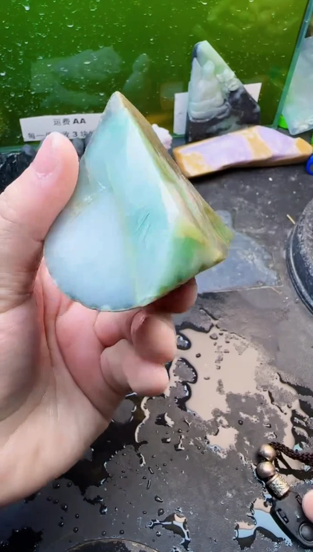 翡翠挂件未镶嵌天然翡翠067
