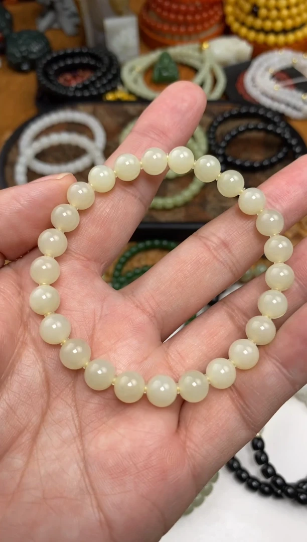 颈饰未镶嵌和田玉手串