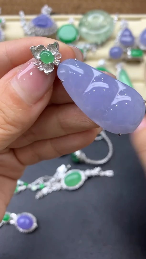 【闪购商品】翡翠颈饰18K金镶嵌551中国好珍宝