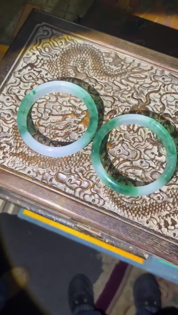 【闪购商品】翡翠手镯未镶嵌72一个咚咚咚咚咚咚咚咚