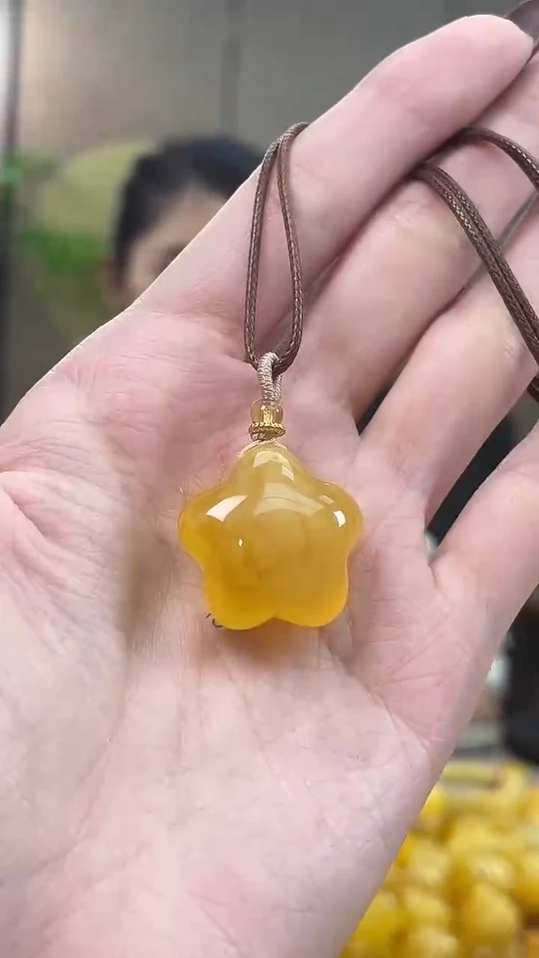 裸石琥珀未镶嵌j74