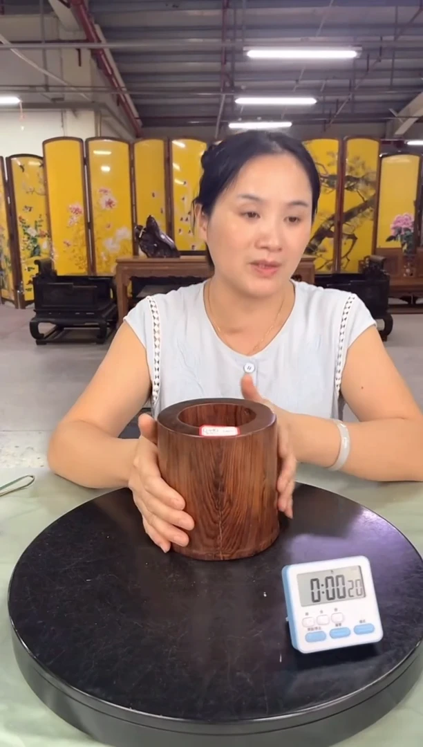 用****1DTT182671-P7MK-素笔筒