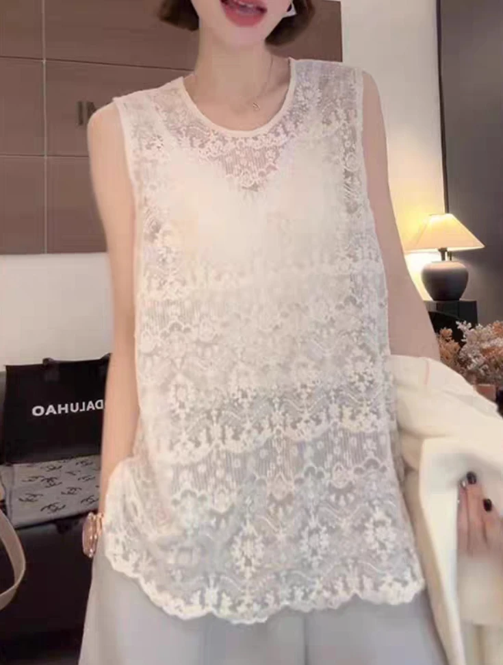 内搭外穿宽松休闲叠穿上衣2025新款法式温柔圆领无袖绣花蕾丝衫女