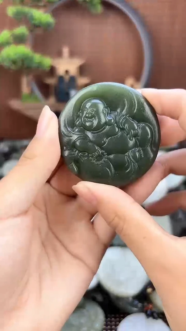 和田玉未镶嵌颈饰1