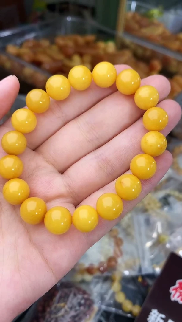 蜜蜡未镶嵌珠宝奇石32