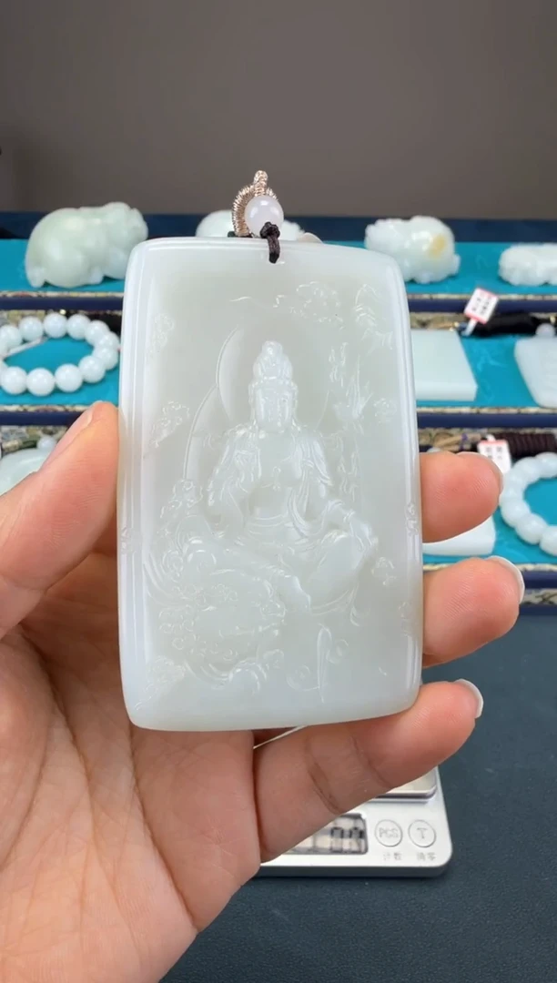 颈饰未镶嵌和田玉1