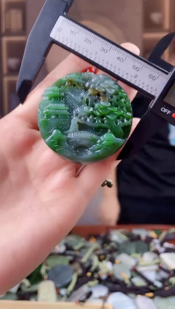 未镶嵌和田玉挂件拍一发一，