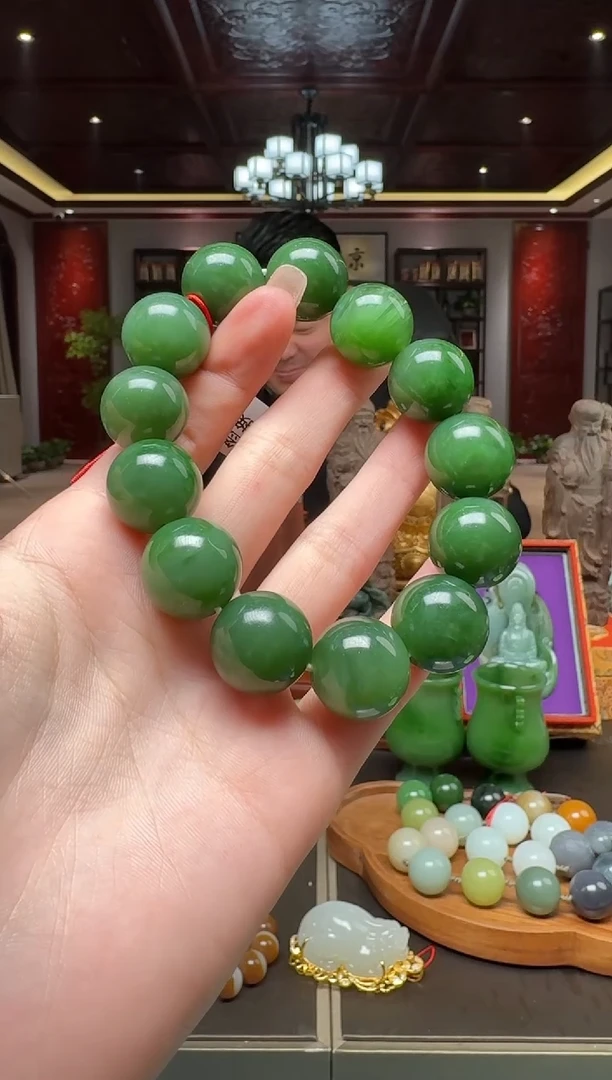 未镶嵌和田玉挂件by18