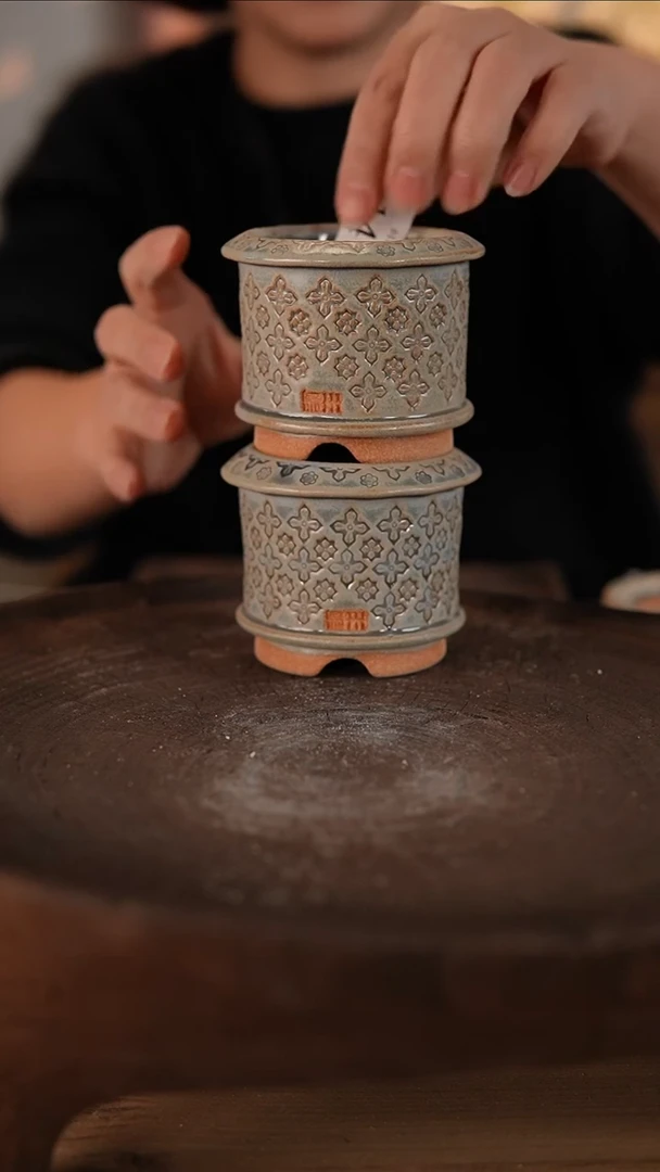 【闪购商品】红陶1-19-147默认有瑕一个口5.5