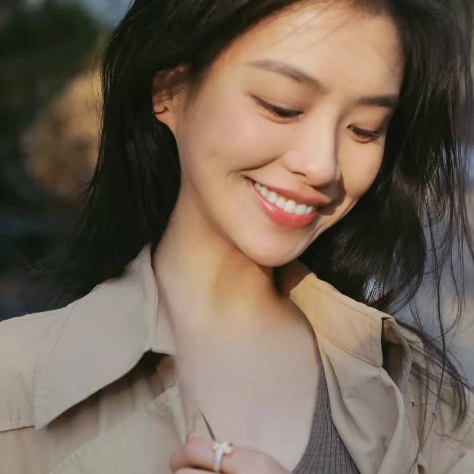 【微笑耳钉】G111685轻奢高级百搭简约ins气质素款时尚