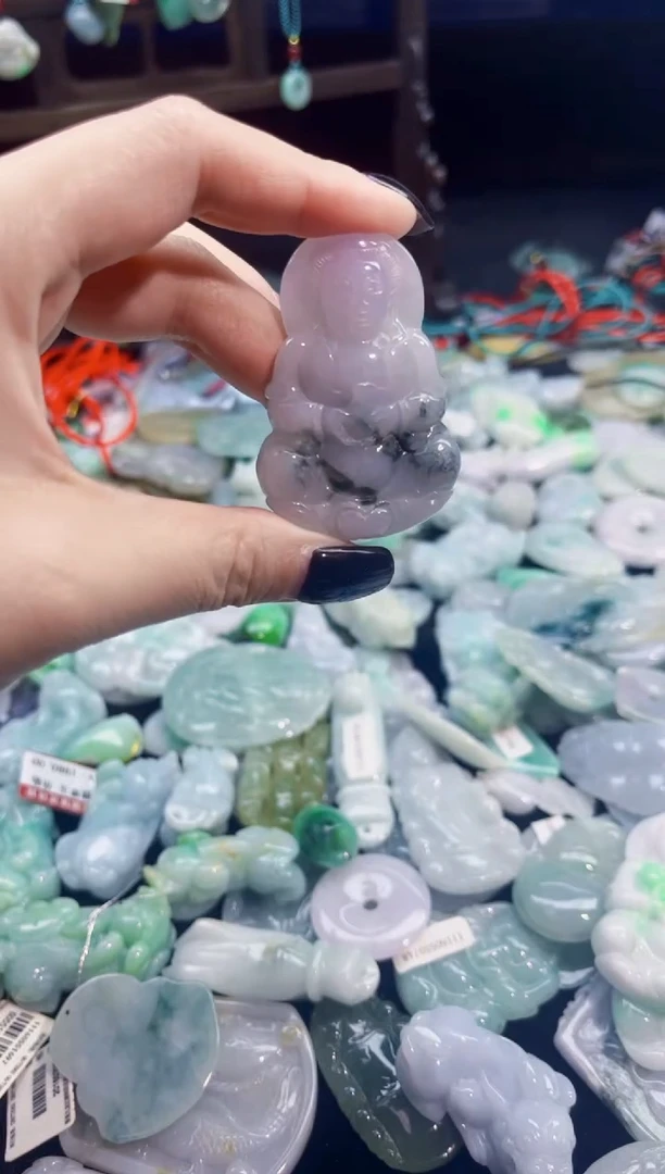 颈饰未镶嵌翡翠缅甸翡翠A货吊坠