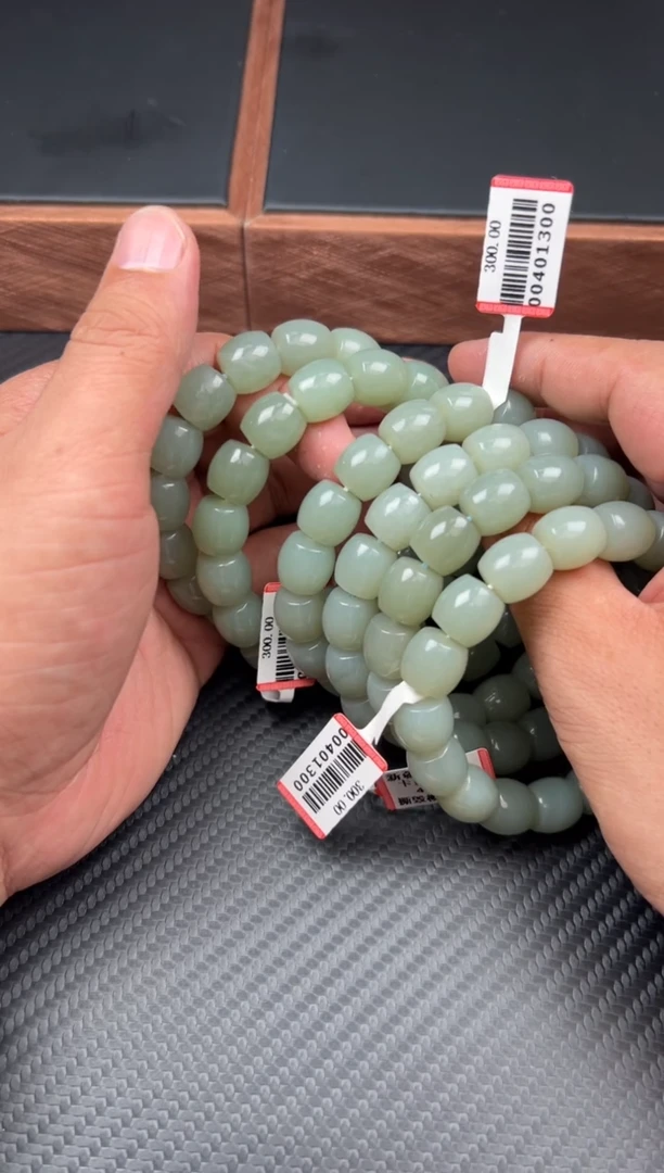 手串未镶嵌和田玉且末微色差近矿卡12直切J多样性发货拍一发一