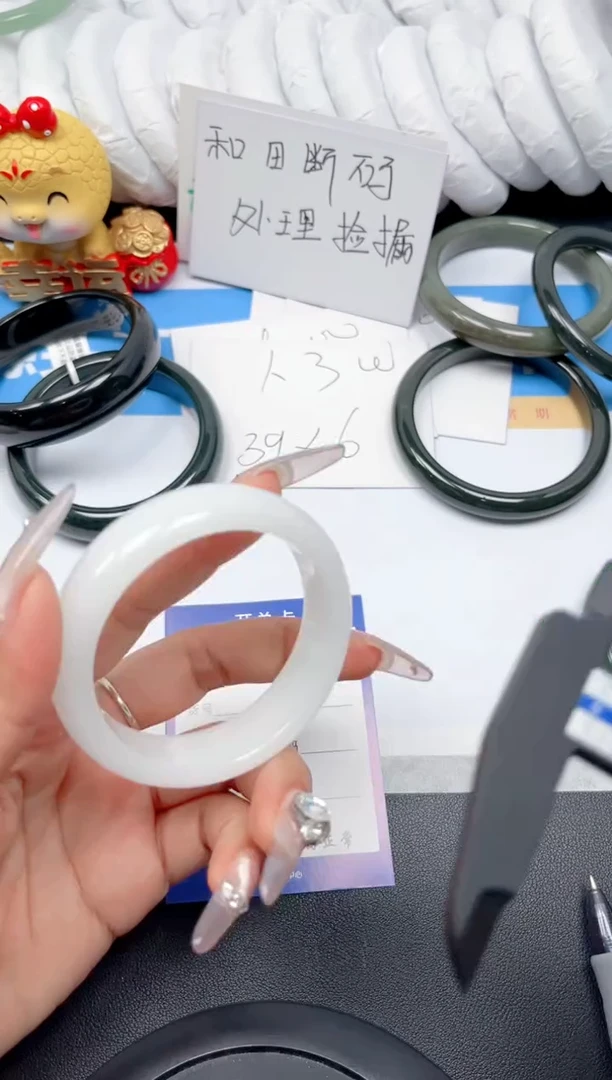 和田玉手镯未镶嵌189-宽胎白玉55